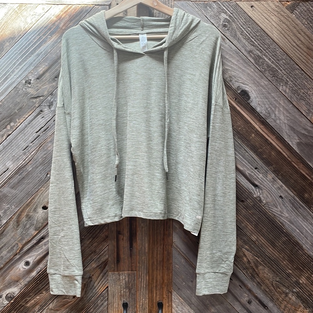 MARIKA Luxe Cropped Hoodie
